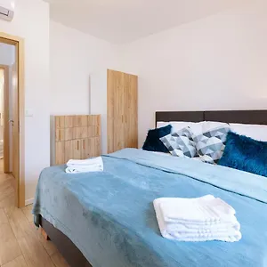 https://folimanka-apartments.praguehotelsweb.com